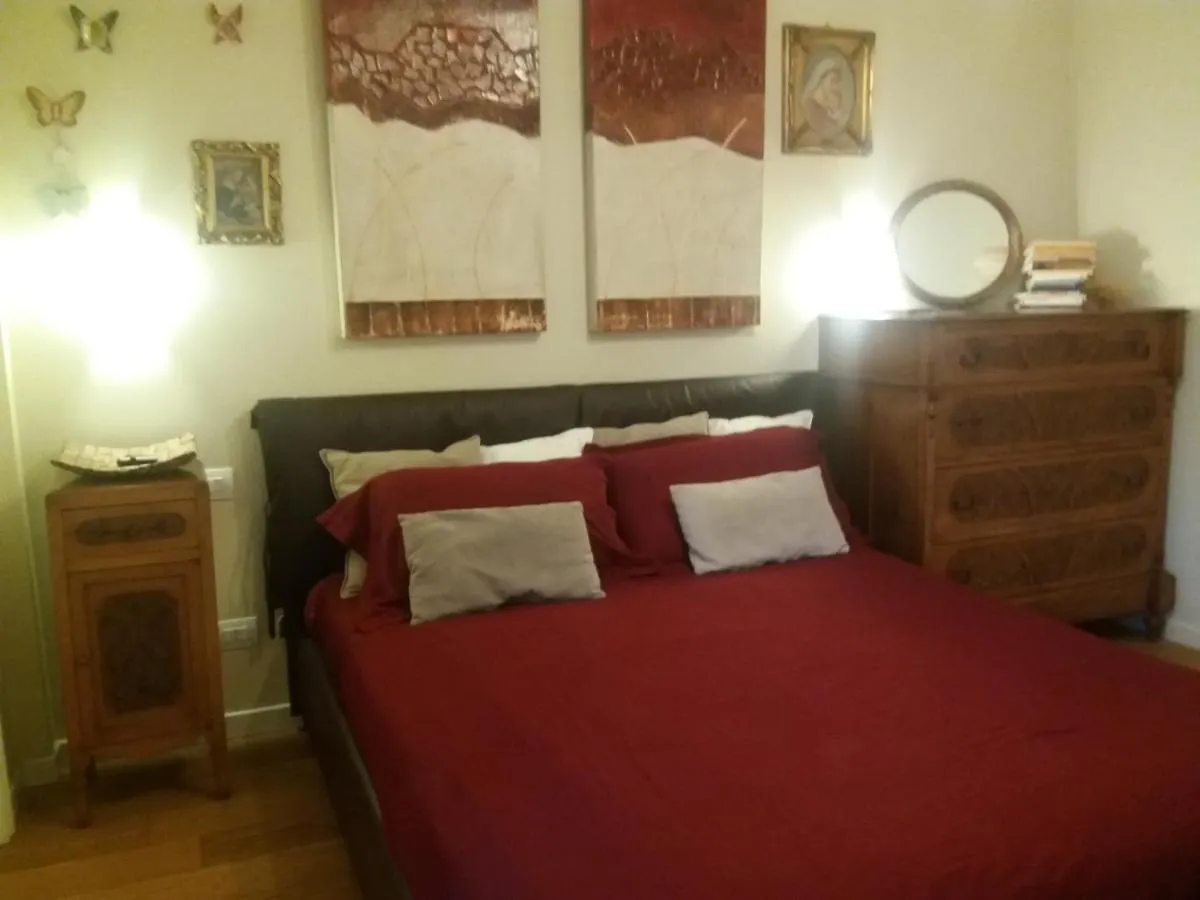 Artistic House Bed & Breakfast Bari Homestay