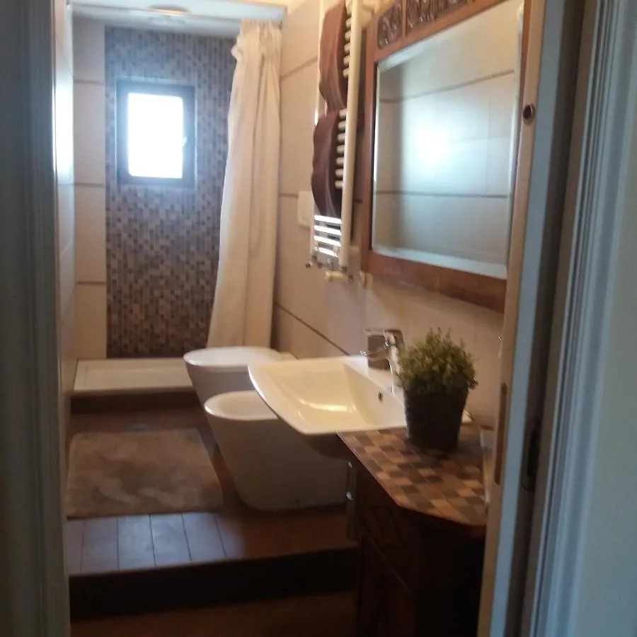 Artistic House Bed & Breakfast Bari Homestay